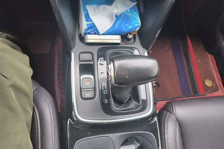 Used GAC Trumpchi GS4 2019 270T Automatic Two-Wheel Drive Elite Edition Gear Lever
