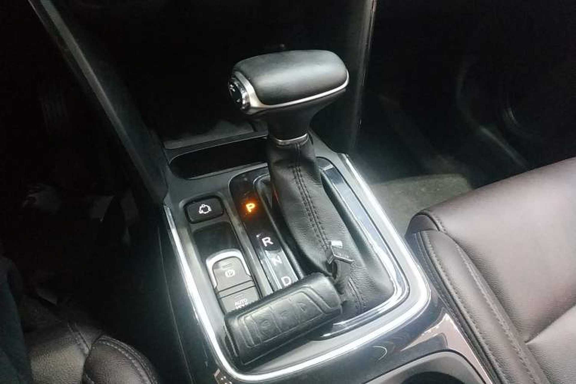Used GAC Trumpchi GS4 2019 270T Automatic Two-Wheel Drive Elite Edition Gear Lever