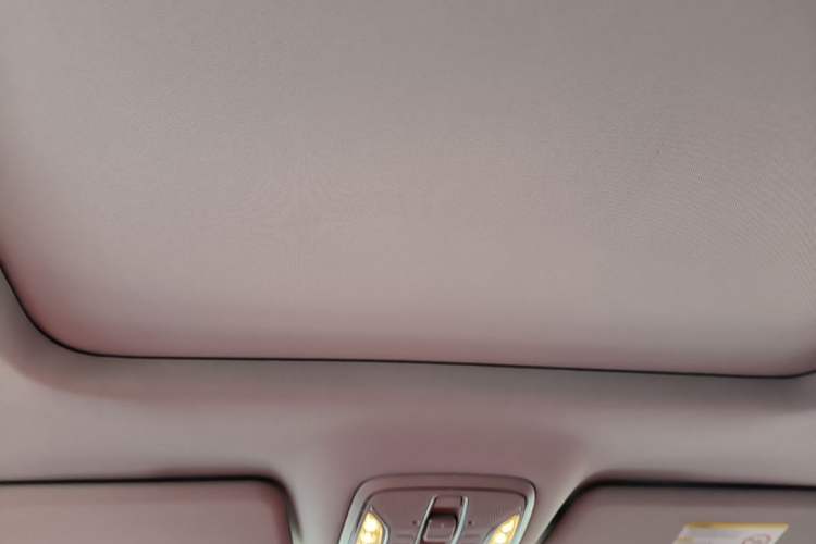 Used GAC Trumpchi GS4 2019 270T Automatic Two-Wheel Drive Luxury Smart Connectivity Model Headliner