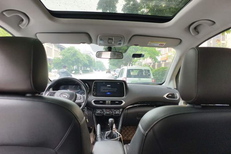 Used GAC Trumpchi GS4 2019 270T Manual Two-Wheel Drive Luxury Edition Headliner