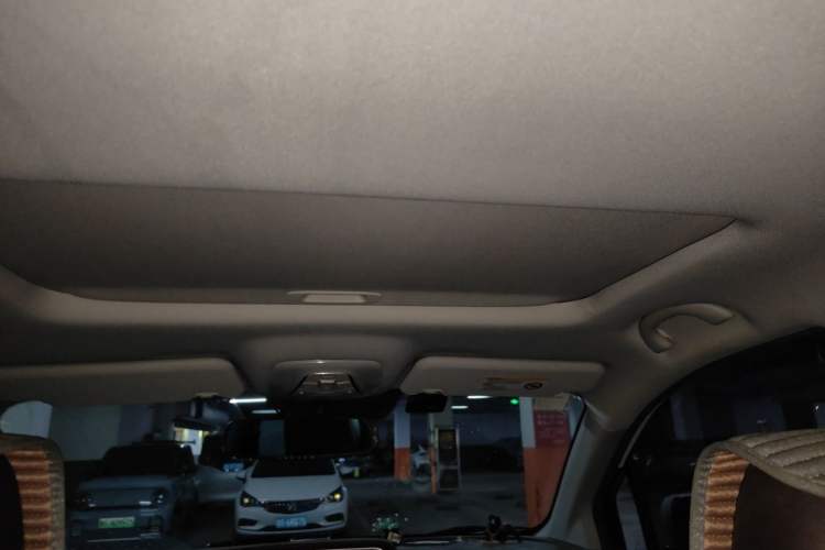 Used GAC Trumpchi GS4 2019 270T Manual Two-Wheel-Drive Elite Edition Headliner