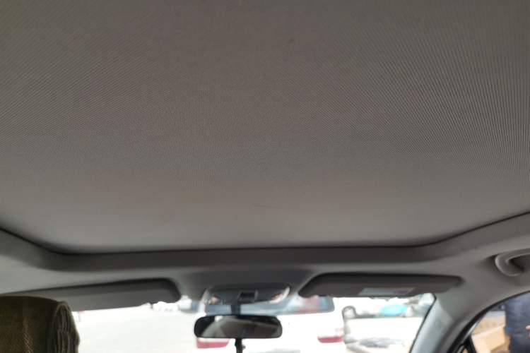 Used GAC Trumpchi GS4 2019 270T Manual Two-Wheel Drive Luxury Edition Headliner