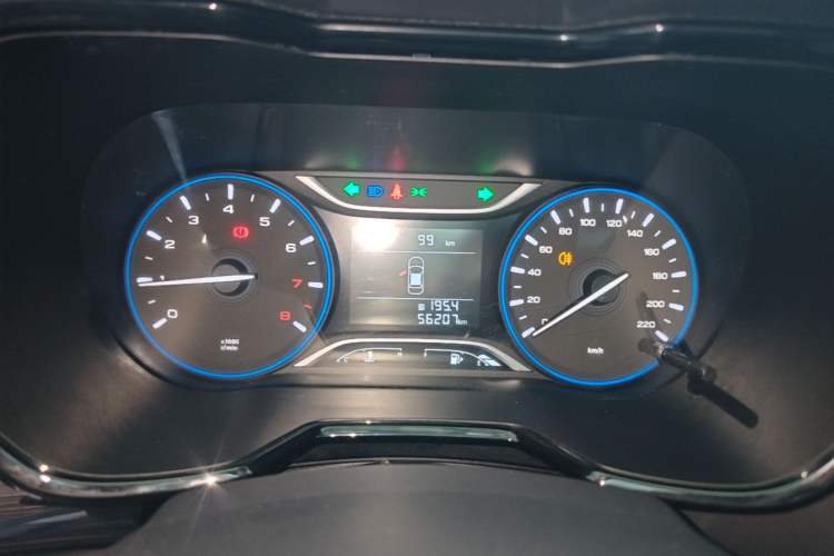 Used GAC Trumpchi GS4 2019 270T Manual Two-Wheel-Drive Elite Edition Instrument Cluster