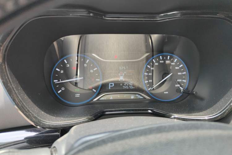 Used GAC Trumpchi GS4 2019 270T Automatic Two-Wheel Drive Luxury Smart Connectivity Model Instrument Cluster