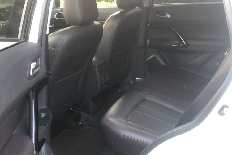 Used GAC Trumpchi GS4 2019 270T Manual Two-Wheel Drive Luxury Edition Interior 2