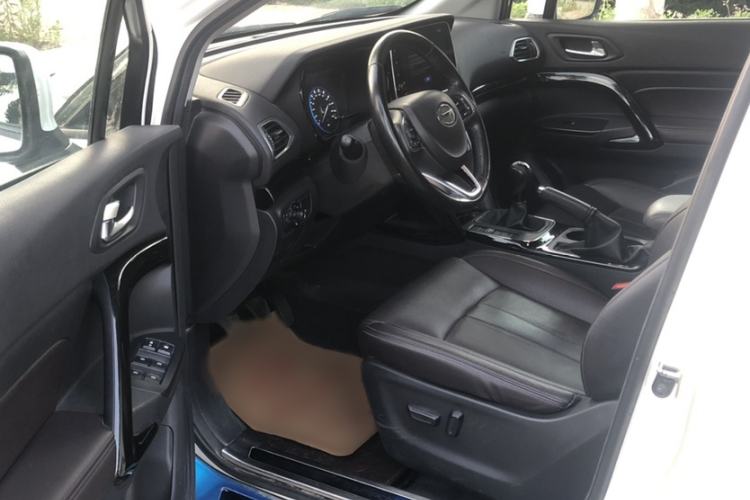 Used GAC Trumpchi GS4 2019 270T Manual Two-Wheel Drive Luxury Edition Interior 3