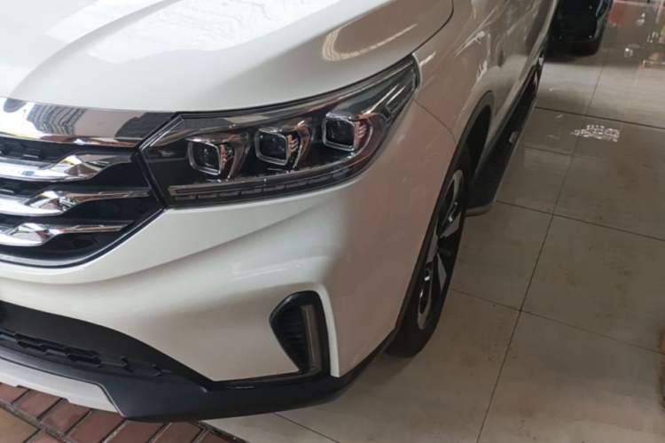 Used GAC Trumpchi GS4 2019 270T Automatic Two-Wheel Drive Luxury Smart Connectivity Model Left Front Headlight