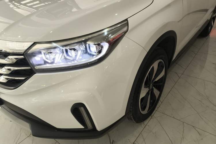 Used GAC Trumpchi GS4 2019 270T Automatic Two-Wheel Drive Luxury Smart Connectivity Model Left Front Headlight