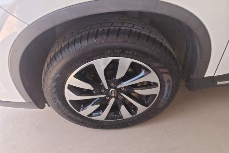 Used GAC Trumpchi GS4 2019 270T Manual Two-Wheel-Drive Elite Edition Left Front Wheel Hub