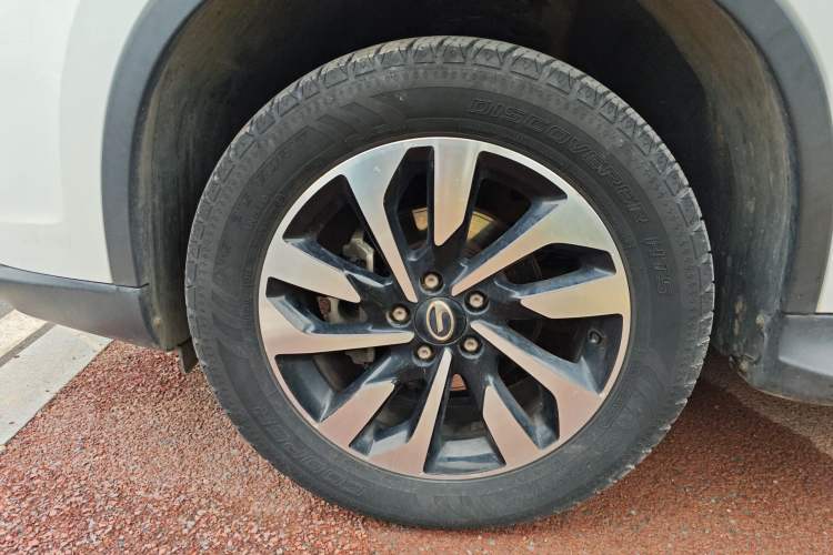 Used GAC Trumpchi GS4 2019 270T Manual Two-Wheel-Drive Elite Edition Left Front Wheel Hub