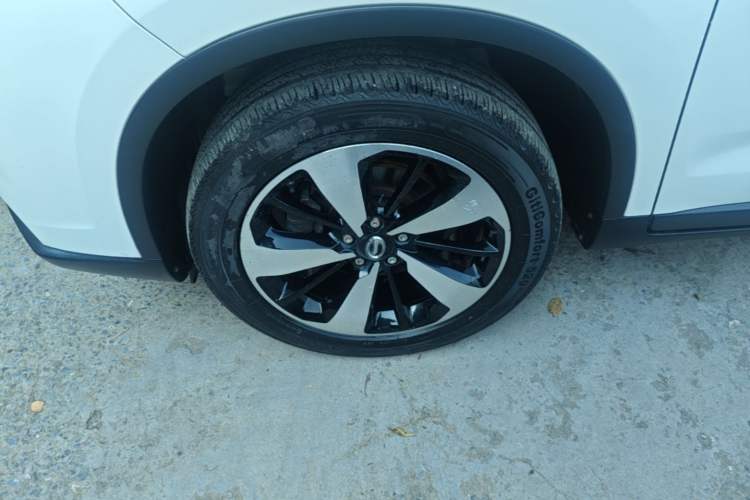 Used GAC Trumpchi GS4 2019 270T Automatic Two-Wheel Drive Luxury Smart Connectivity Model Left Front Wheel Hub