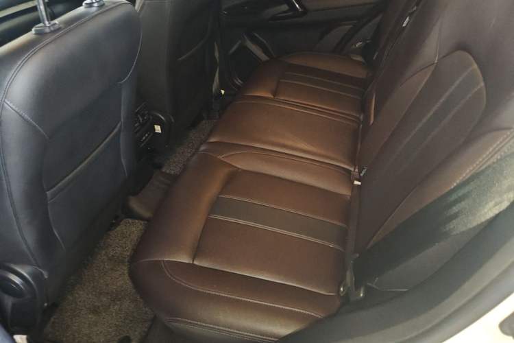 Used GAC Trumpchi GS4 2019 270T Automatic Two-Wheel Drive Elite Edition Left Rear Seat