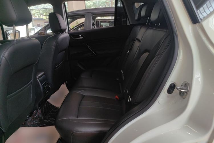 Used GAC Trumpchi GS4 2019 270T Automatic Two-Wheel Drive Elite Edition Left Rear Seat
