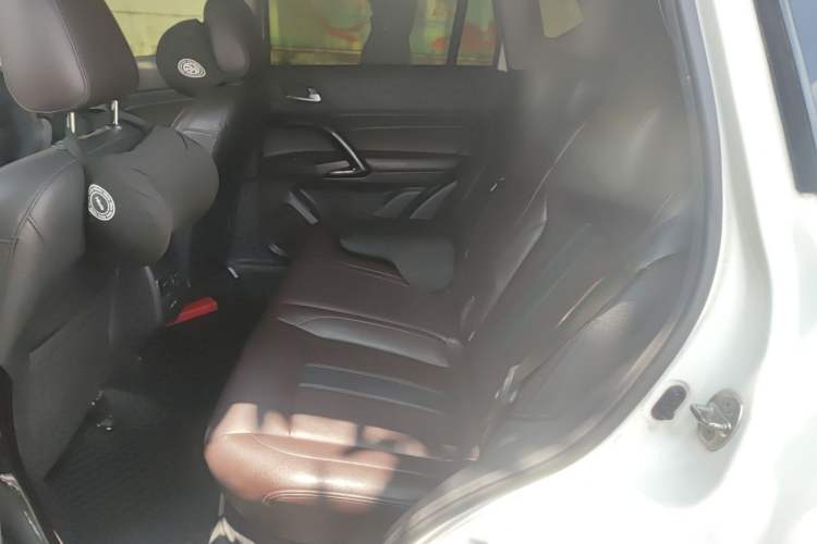 Used GAC Trumpchi GS4 2019 270T Automatic Two-Wheel Drive Elite Edition Left Rear Seat