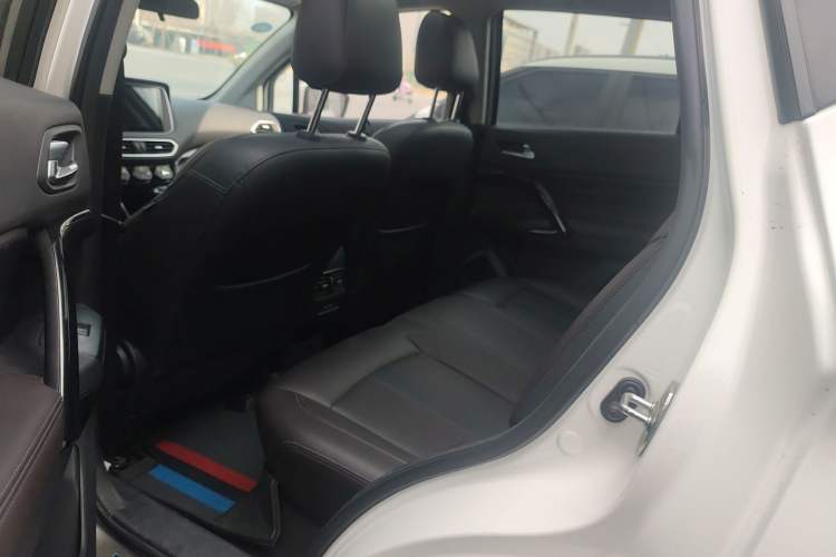 Used GAC Trumpchi GS4 2019 270T Automatic Two-Wheel Drive Elite Edition Left Rear Seat