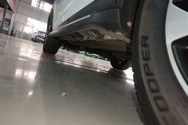 Used GAC Trumpchi GS4 2019 270T Automatic Two-Wheel Drive Elite Edition Left Side Sill