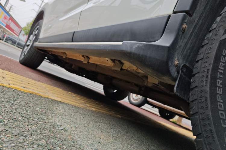 Used GAC Trumpchi GS4 2019 270T Manual Two-Wheel-Drive Elite Edition Left Side Sill