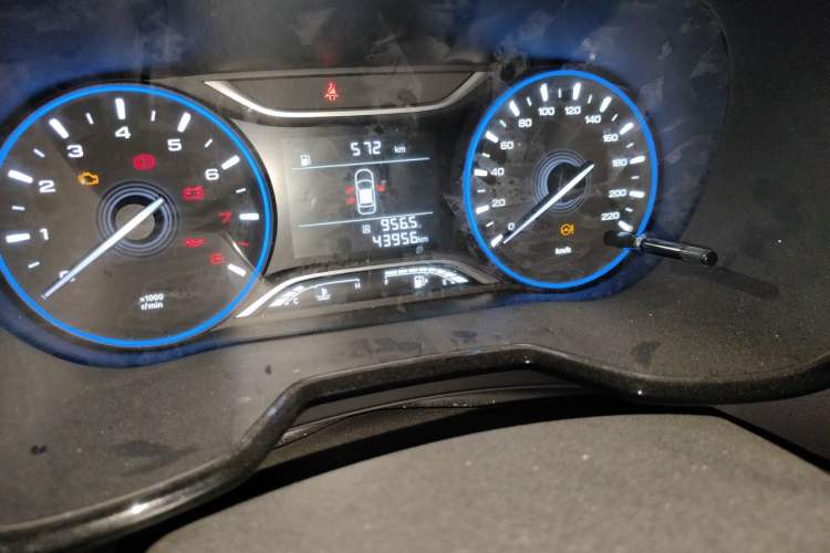 Used GAC Trumpchi GS4 2019 270T Manual Two-Wheel-Drive Elite Edition Odometer Close Up