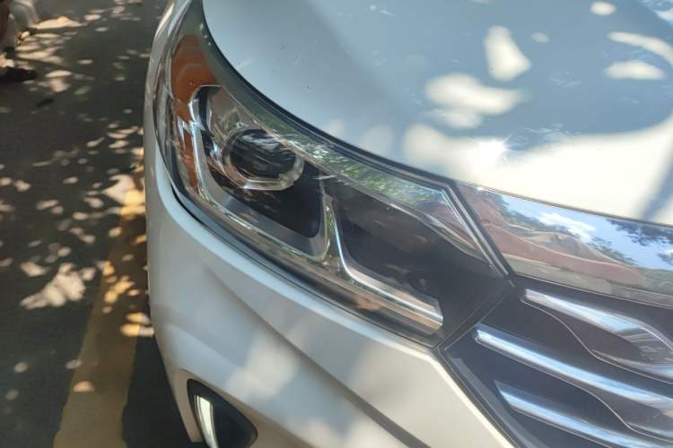 Used GAC Trumpchi GS4 2019 270T Automatic Two-Wheel Drive Elite Edition Right Front Headlight