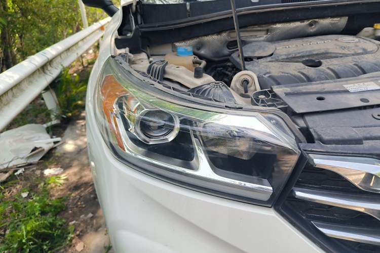 Used GAC Trumpchi GS4 2019 270T Automatic Two-Wheel Drive Elite Edition Right Front Headlight