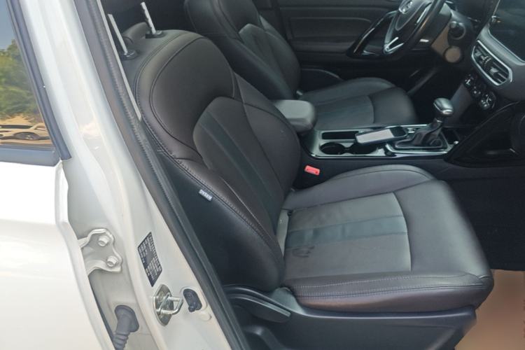 Used GAC Trumpchi GS4 2019 270T Automatic Two-Wheel Drive Luxury Smart Connectivity Model Right Front Seat