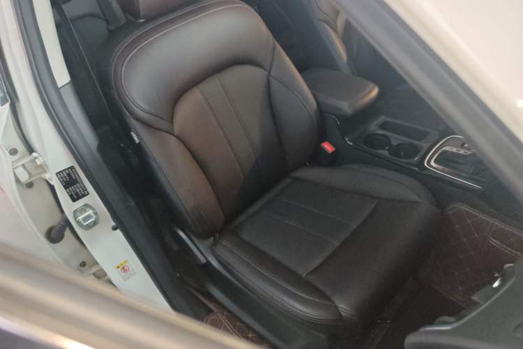 Used GAC Trumpchi GS4 2019 270T Automatic Two-Wheel Drive Elite Edition Right Front Seat