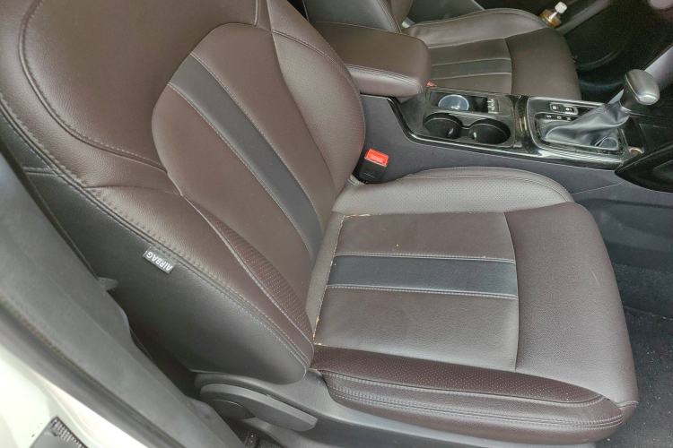 Used GAC Trumpchi GS4 2019 270T Automatic Two-Wheel Drive Luxury Smart Connectivity Model Right Front Seat