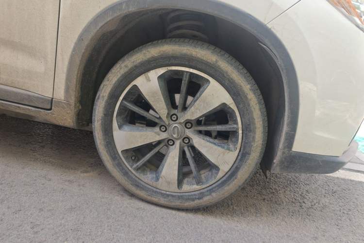 Used GAC Trumpchi GS4 2019 270T Manual Two-Wheel Drive Luxury Edition Right Front Wheel Hub