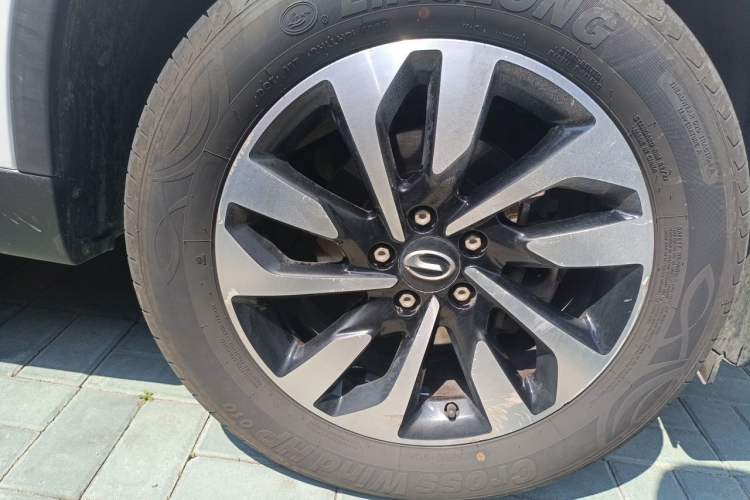 Used GAC Trumpchi GS4 2019 270T Manual Two-Wheel-Drive Elite Edition Right Front Wheel Hub