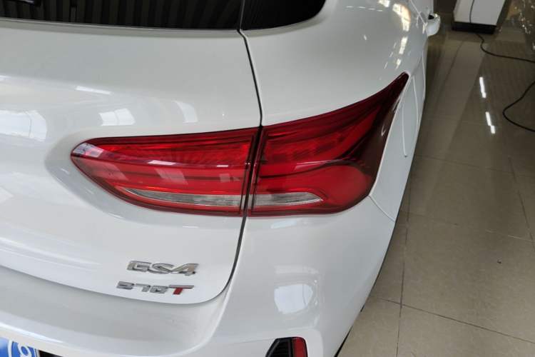 Used GAC Trumpchi GS4 2019 270T Automatic Two-Wheel Drive Elite Edition Right Rear Taillight