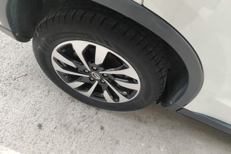 Used GAC Trumpchi GS4 2019 270T Automatic Two-Wheel Drive Elite Edition Right Rear Wheel Hub