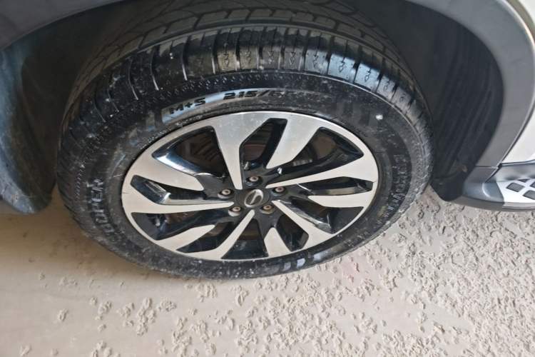 Used GAC Trumpchi GS4 2019 270T Manual Two-Wheel-Drive Elite Edition Right Rear Wheel Hub