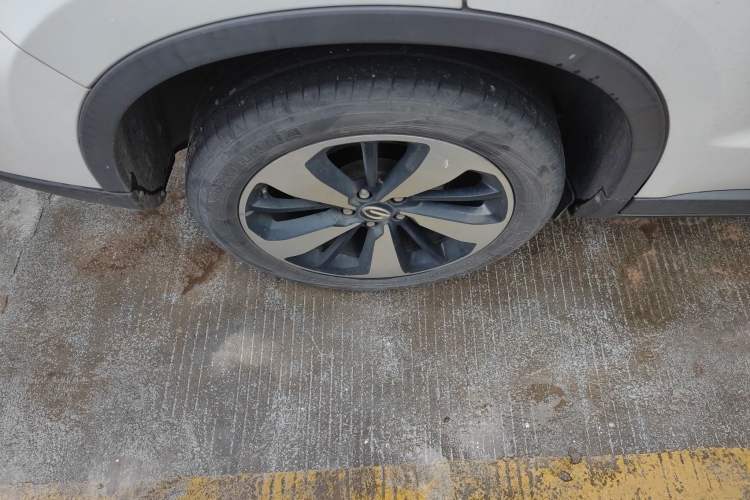 Used GAC Trumpchi GS4 2019 270T Automatic Two-Wheel Drive Luxury Smart Connectivity Model Right Rear Wheel Hub