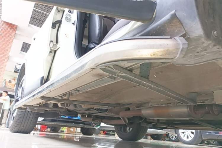 Used GAC Trumpchi GS4 2019 270T Automatic Two-Wheel Drive Luxury Smart Connectivity Model Right Side Sill