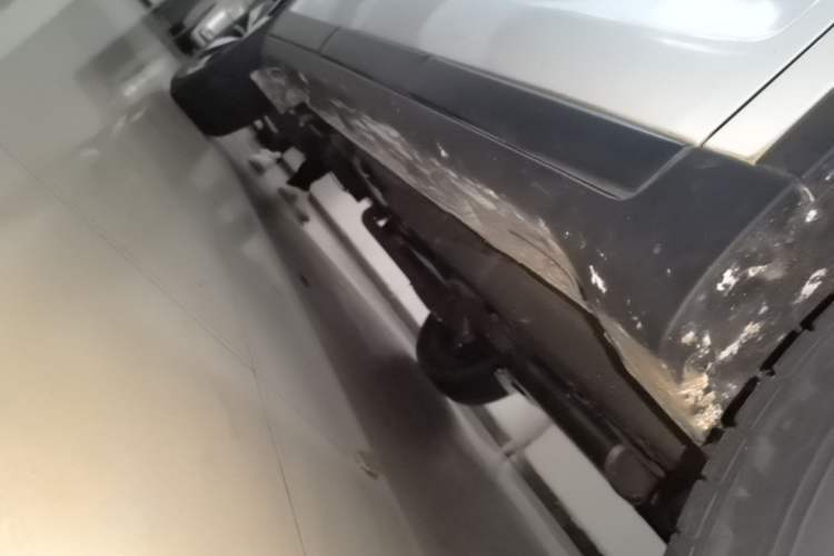Used GAC Trumpchi GS4 2019 270T Automatic Two-Wheel Drive Luxury Smart Connectivity Model Right Side Sill