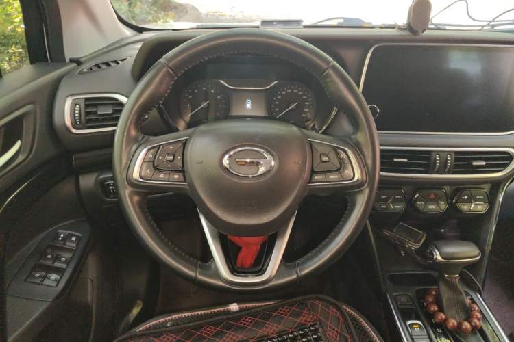 Used GAC Trumpchi GS4 2019 270T Automatic Two-Wheel Drive Luxury Smart Connectivity Model Steering Wheel