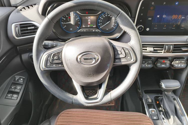 Used GAC Trumpchi GS4 2019 270T Automatic Two-Wheel Drive Luxury Smart Connectivity Model Steering Wheel