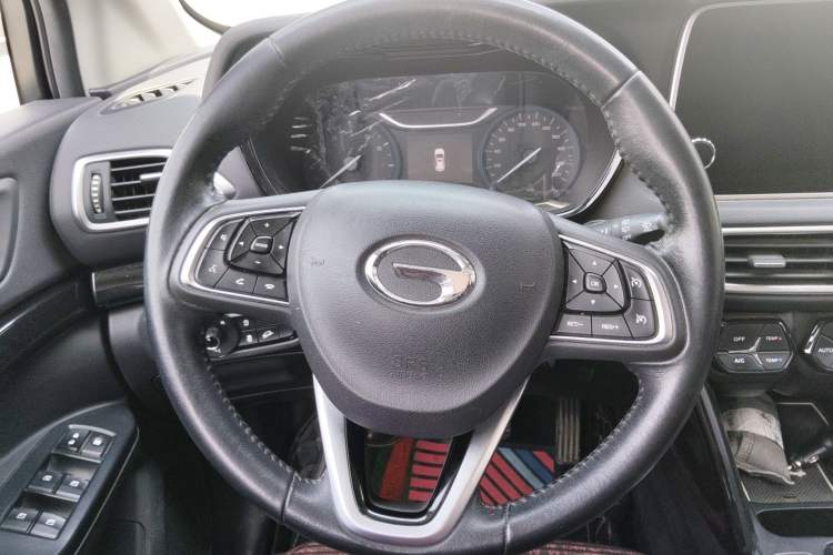 Used GAC Trumpchi GS4 2019 270T Automatic Two-Wheel Drive Luxury Smart Connectivity Model Steering Wheel