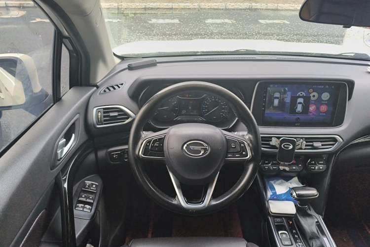 Used GAC Trumpchi GS4 2019 270T Automatic Two-Wheel Drive Elite Edition Steering Wheel