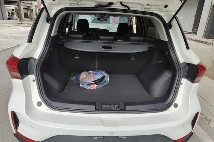 Used GAC Trumpchi GS4 2019 270T Automatic Two-Wheel Drive Elite Edition Trunk