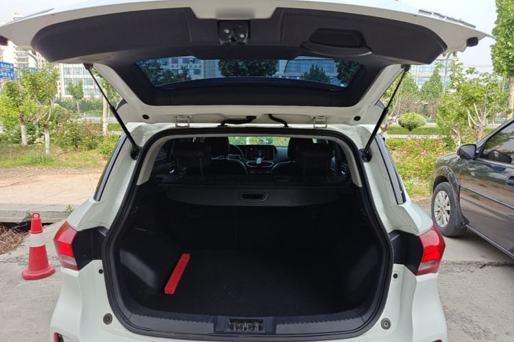Used GAC Trumpchi GS4 2019 270T Manual Two-Wheel-Drive Elite Edition Trunk
