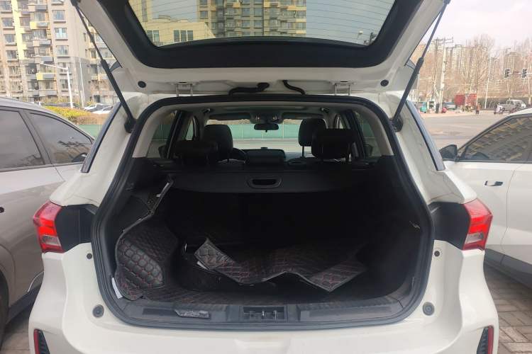 Used GAC Trumpchi GS4 2019 270T Automatic Two-Wheel Drive Elite Edition Trunk