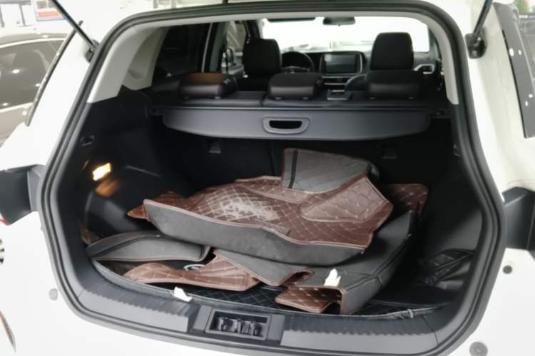 Used GAC Trumpchi GS4 2019 270T Automatic Two-Wheel Drive Elite Edition Trunk