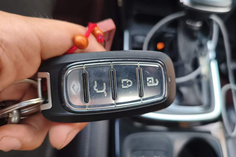 Used GAC Trumpchi GS4 2019 270T Automatic Two-Wheel Drive Luxury Smart Connectivity Model Vehicle Key
