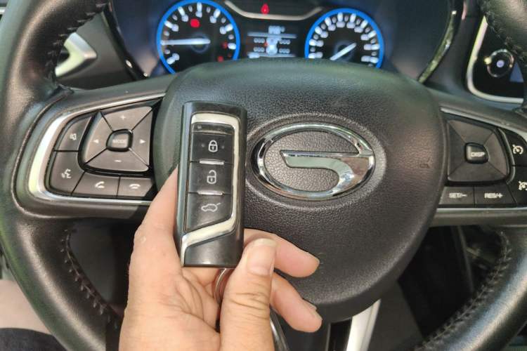 Used GAC Trumpchi GS4 2019 270T Automatic Two-Wheel Drive Luxury Smart Connectivity Model Vehicle Key