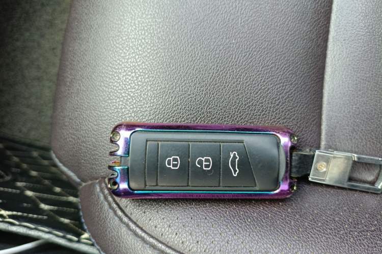 Used GAC Trumpchi GS4 2019 270T Automatic Two-Wheel Drive Luxury Smart Connectivity Model Vehicle Key