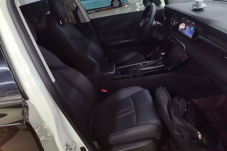 Used GAC Trumpchi GS4 2020 270T Automatic Smart Connectivity Edition Right Front Seat