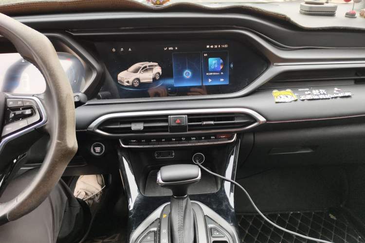 Used GAC Trumpchi GS4 2020 270T Automatic Smart Connectivity Edition Audio And AC Panel