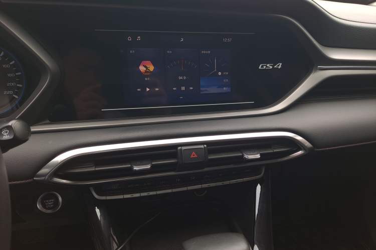 Used GAC Trumpchi GS4 2020 270T Automatic Elite Tech Edition Audio And AC Panel