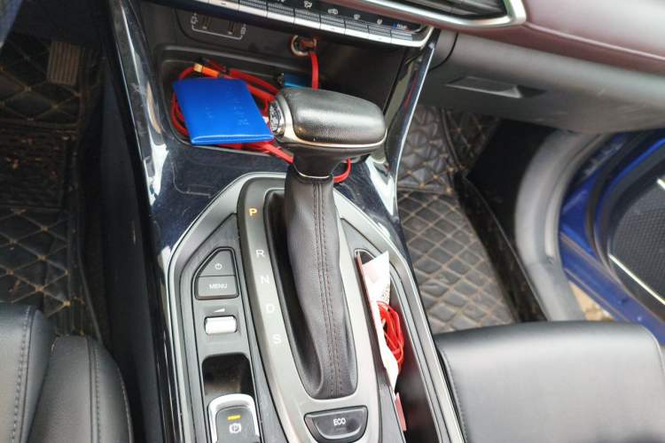 Used GAC Trumpchi GS4 2020 270T Automatic Elite Tech Edition Gear Lever